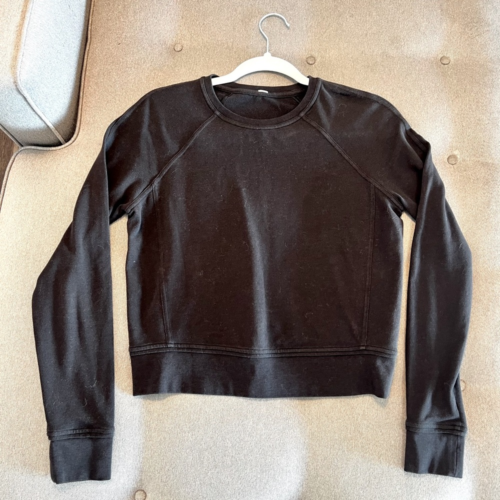 Lululemon, size 4, cropped sweatshirt